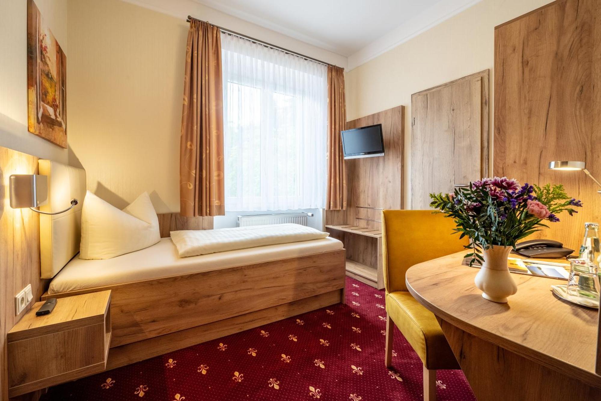 Flair Hotel Villa Ilske บาด โคเซิน ภายนอก รูปภาพ